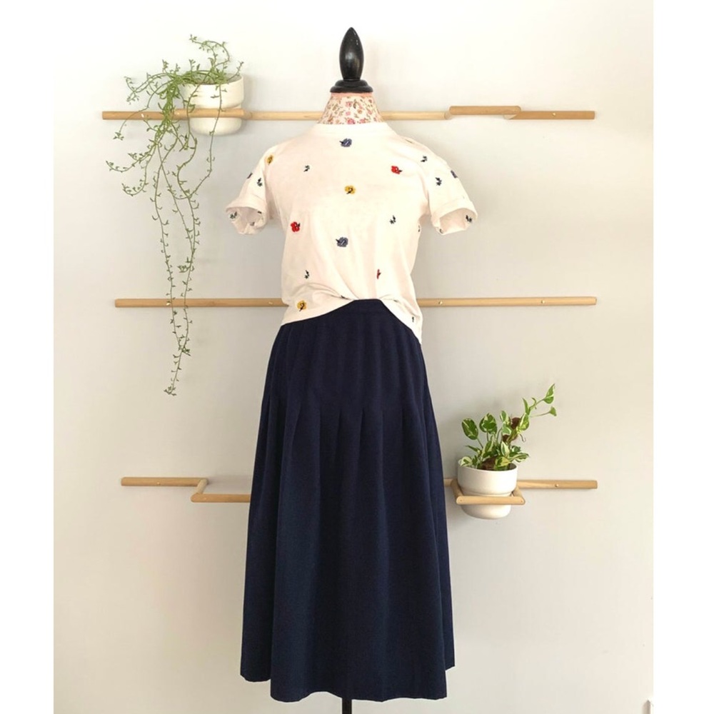 Pleated School Uniform Skirt - Picture 2 of 2